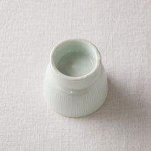 画像をギャラリービューアに読み込む, 亀田大介 白磁刻線台小鉢