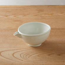 画像をギャラリービューアに読み込む, 亀田大介 白磁片口酒器