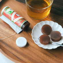 画像をギャラリービューアに読み込む, 五勝手屋羊羹 ミニ丸缶羊羹(4本)