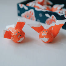 画像をギャラリービューアに読み込む, 上ボシ武内製飴所 金魚ねぶた(りんご羊羹)