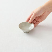 画像をギャラリービューアに読み込む, 齋藤有希子 白釉鎬茶杯