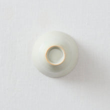 画像をギャラリービューアに読み込む, 土井善男 緑白釉カップ