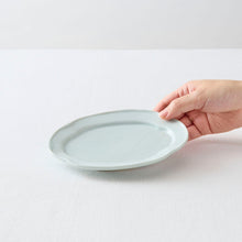 画像をギャラリービューアに読み込む, 土井善男 乳白釉木瓜板皿