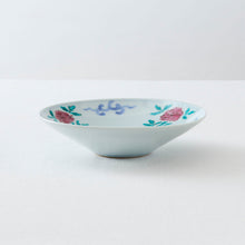 画像をギャラリービューアに読み込む, 清水なお子 色絵牡丹唐草6寸浅鉢