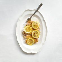 画像をギャラリービューアに読み込む, 亀田文 白釉花形オーバルリム皿