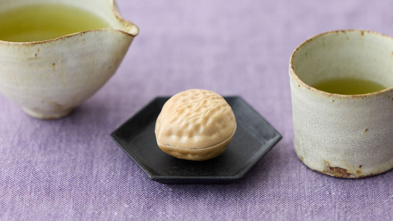 風味を楽しむ、くるみ最中と「040 静7132」のペアリングレシピ