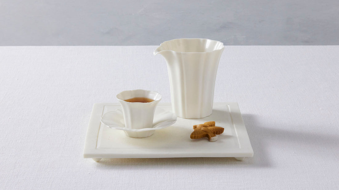 白の奥行きを感じる磁器。色原昌希さんの器