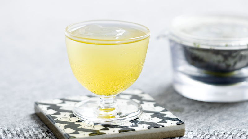 炭酸でつくるモクテル風「ジュニパーベリーティー」レシピ