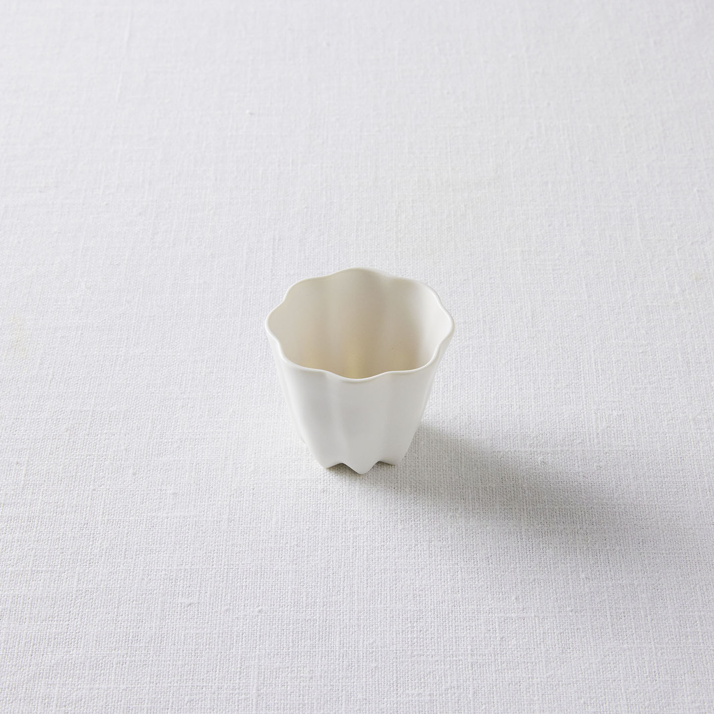 藤村佳澄 カヌレ茶杯(藤村佳澄) – 煎茶堂東京オンライン