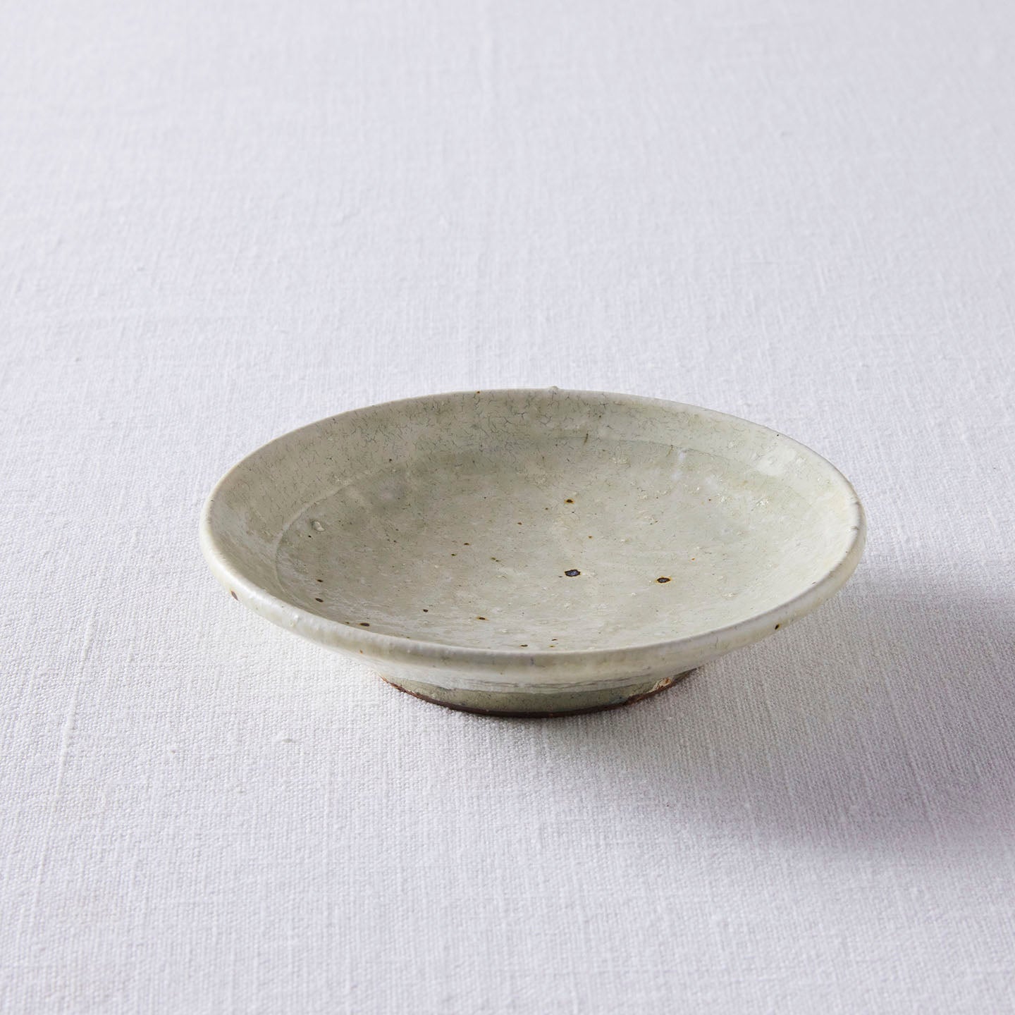 田中大輝 粉引ソーサー(田中大輝) – 煎茶堂東京オンライン