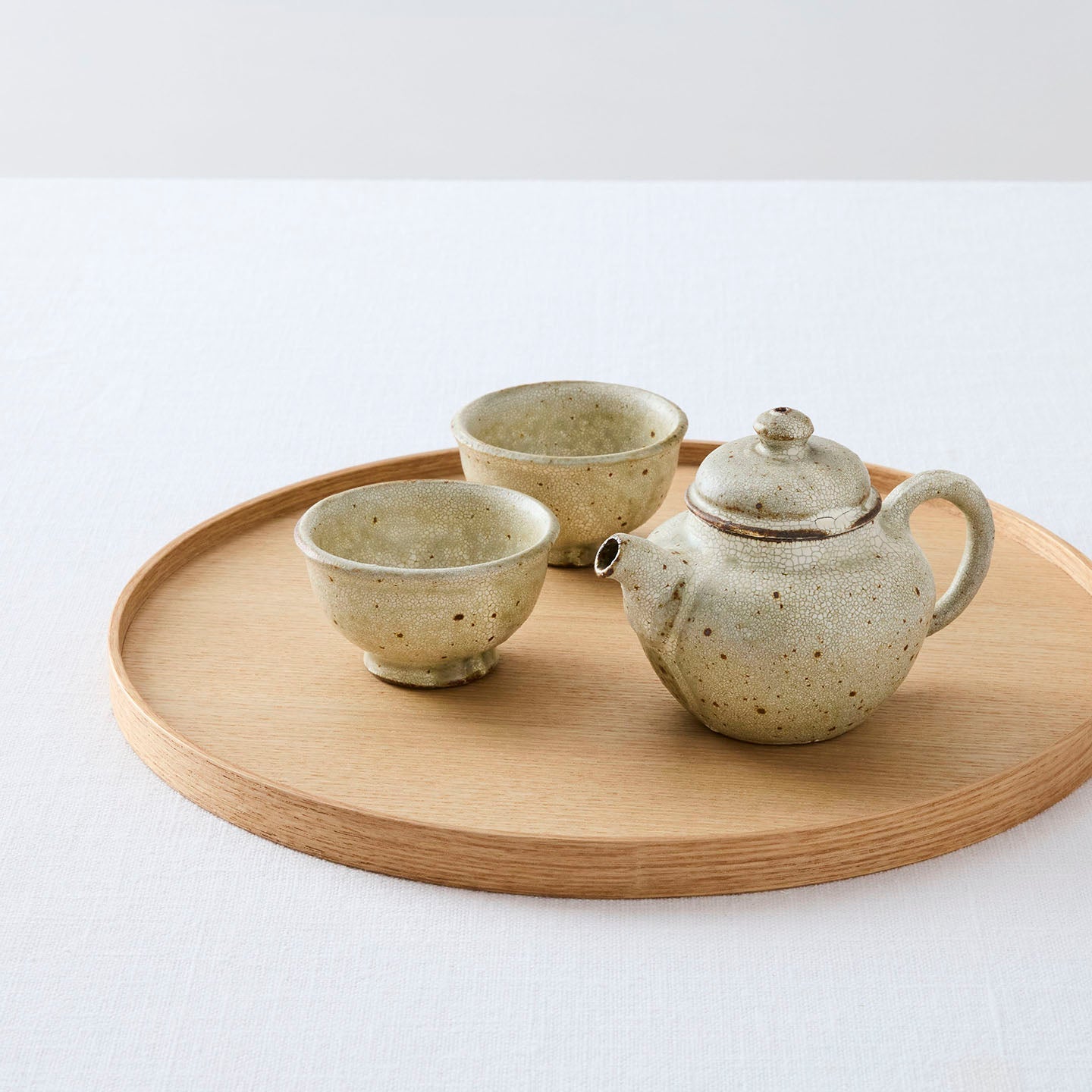 天野千香 ヒビ粉引後手急須 茶壺(天野千香) – 煎茶堂東京オンライン