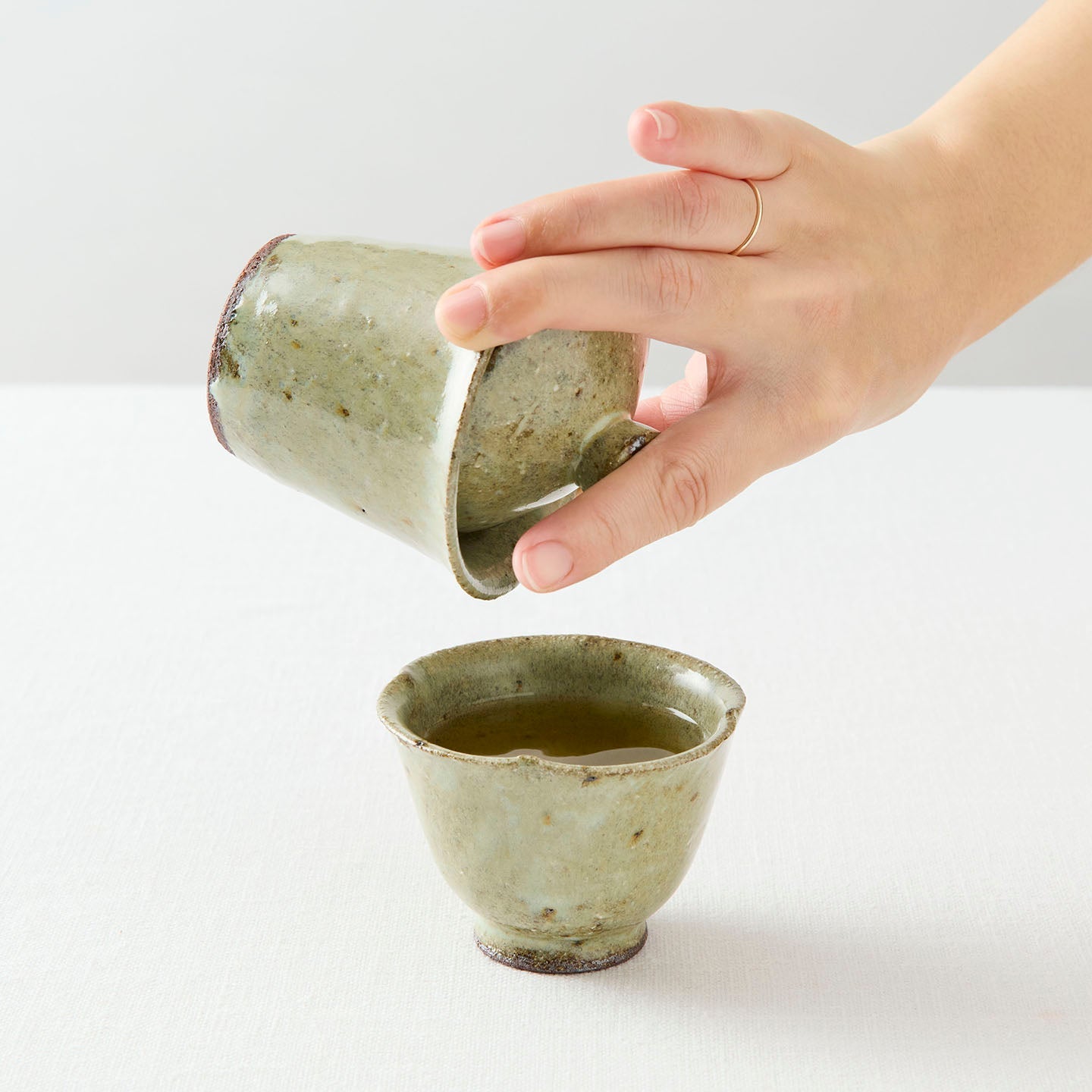 酒匂ふみ 灰白蓋椀(酒匂ふみ) – 煎茶堂東京オンライン