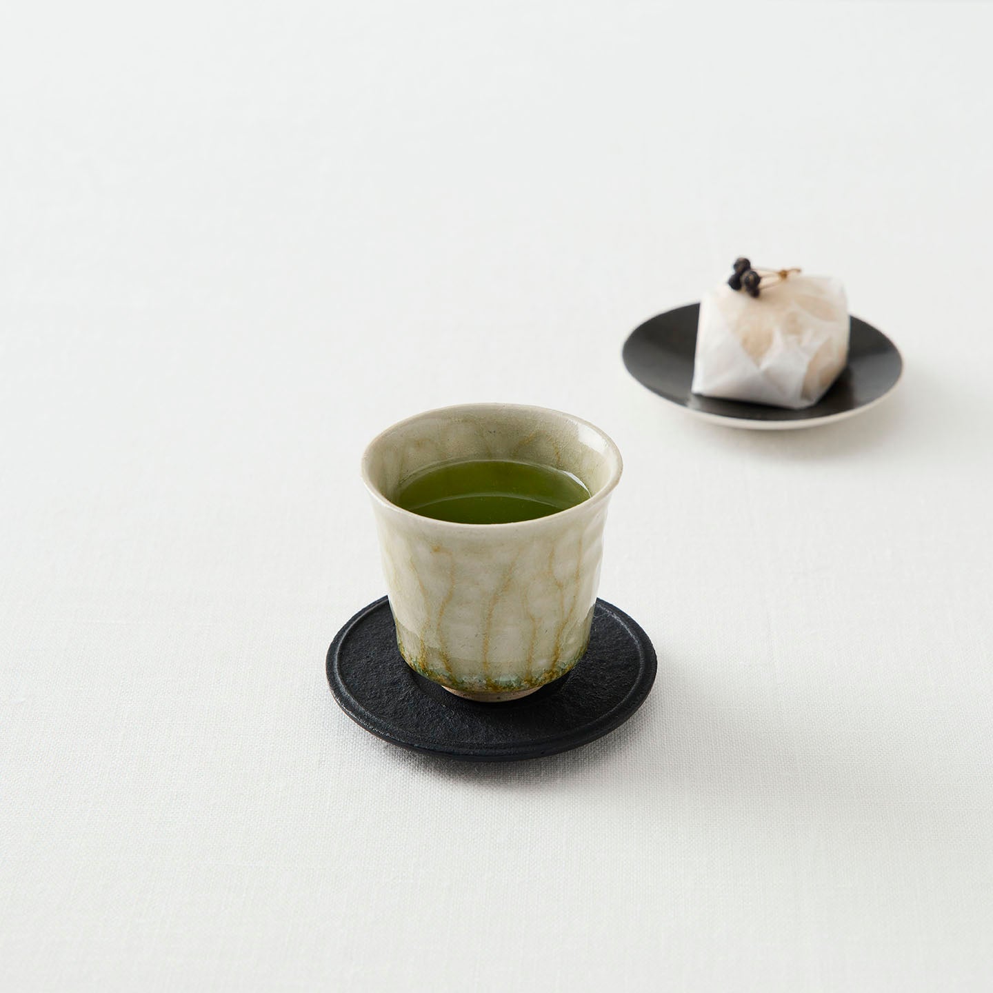 中村譲司 灰釉茶杯(中村譲司) – 煎茶堂東京オンライン
