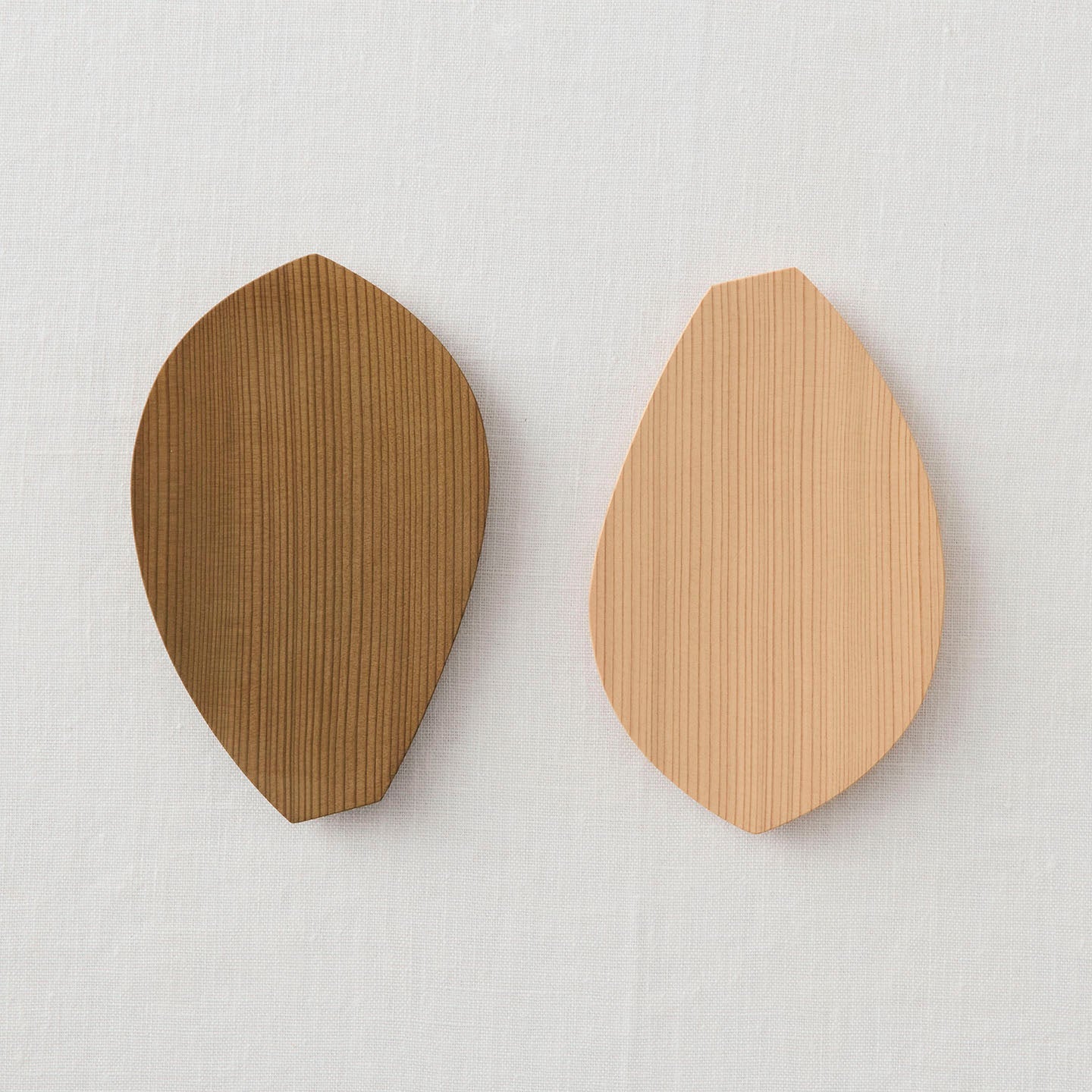 紀平佳丈　浮造盆330×280(拭漆) 5枚 静かな時を紡ぐ。紀平佳丈さん木の器 – 煎茶堂東京オンライン