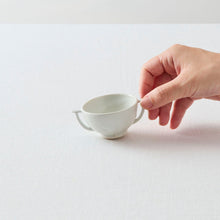 画像をギャラリービューアに読み込む, タナカシゲオ 白瓷耳坏（約20ml）
