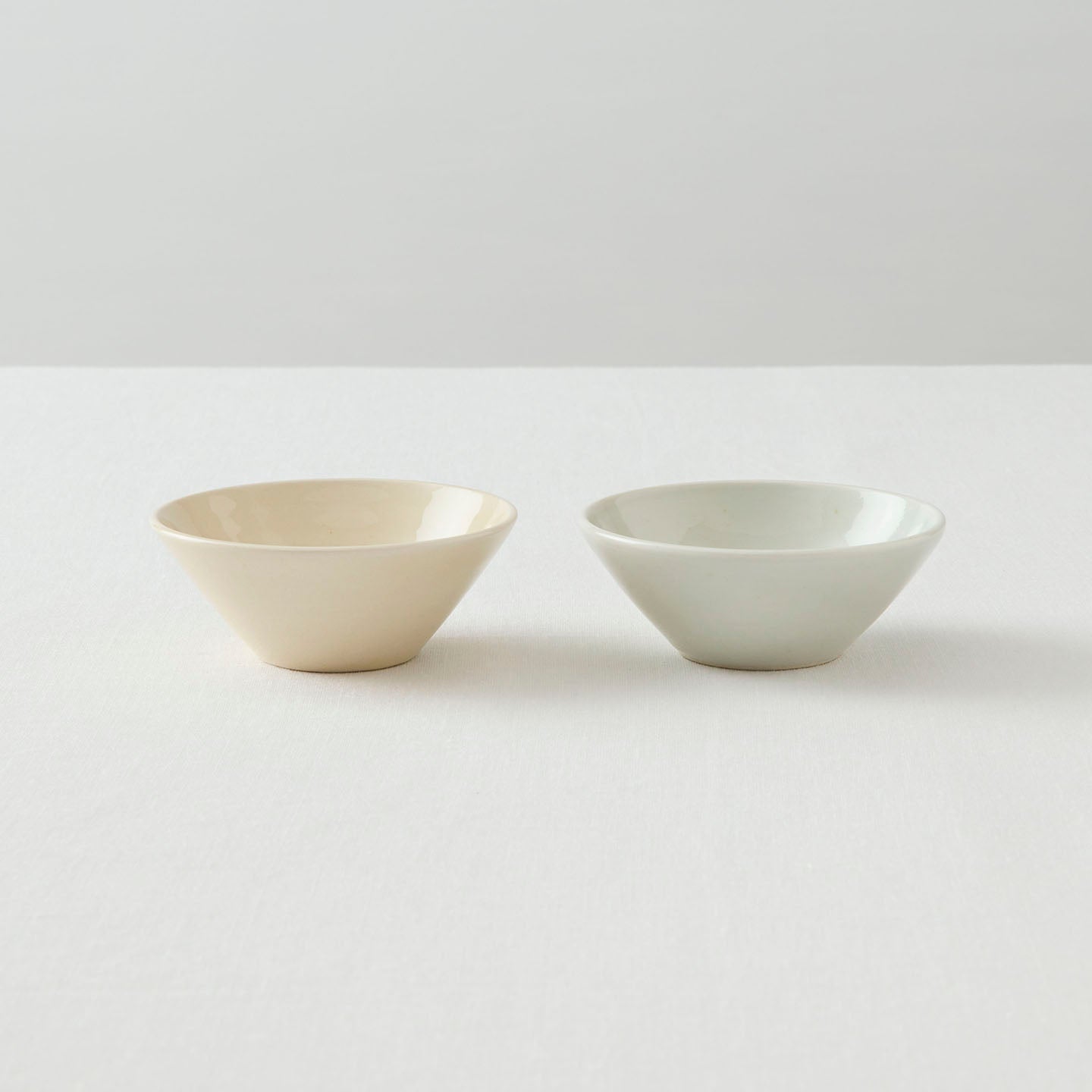 ふたつの白を、気分に合わせて。石田誠さんの器 – 煎茶堂東京 ふたつの白を、気分に合わせて。石田誠さんの器 – 煎茶堂東京