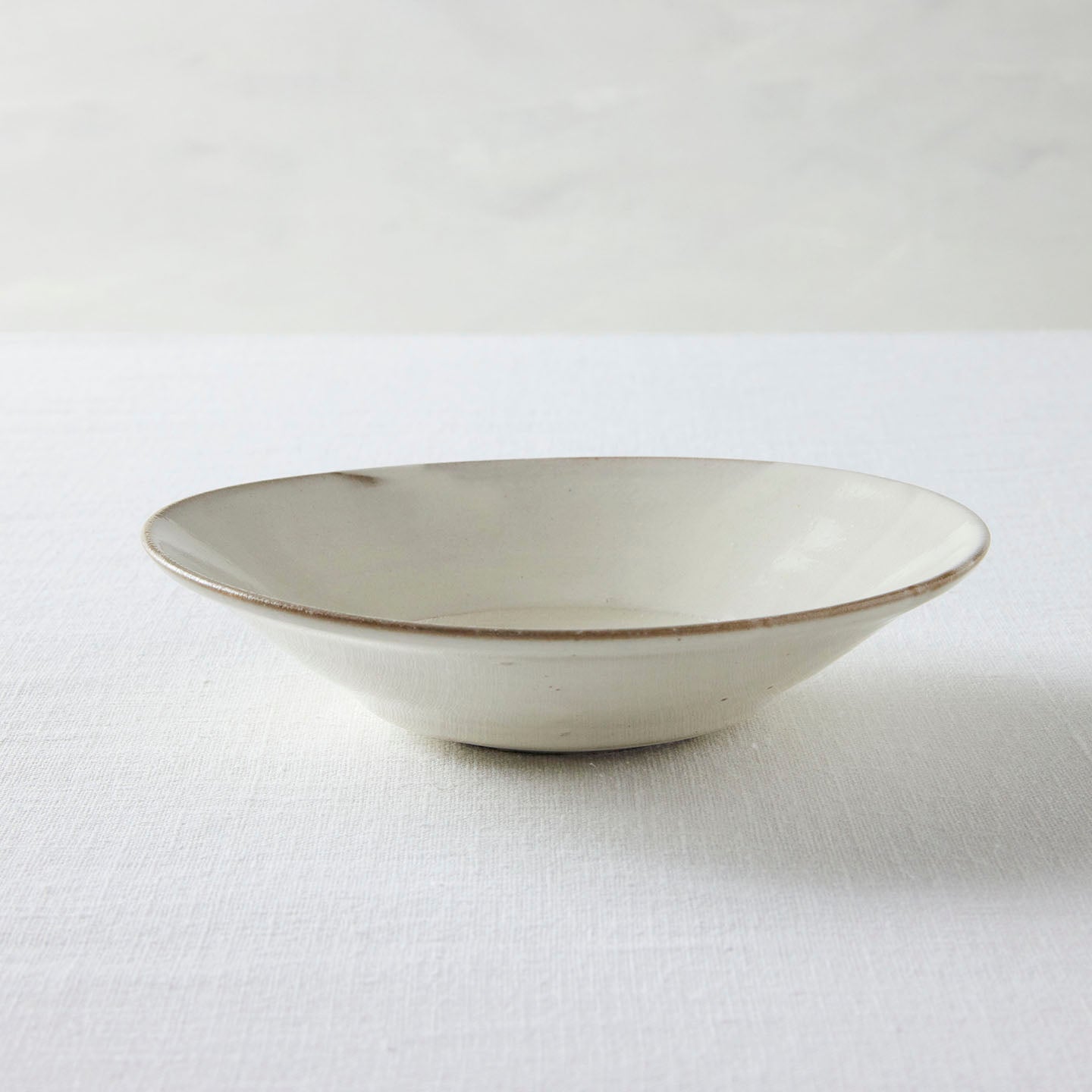 4点　白色　粉引6角皿 荒賀文成 粉引き6寸つば皿(荒賀文成) – 煎茶堂東京オンライン