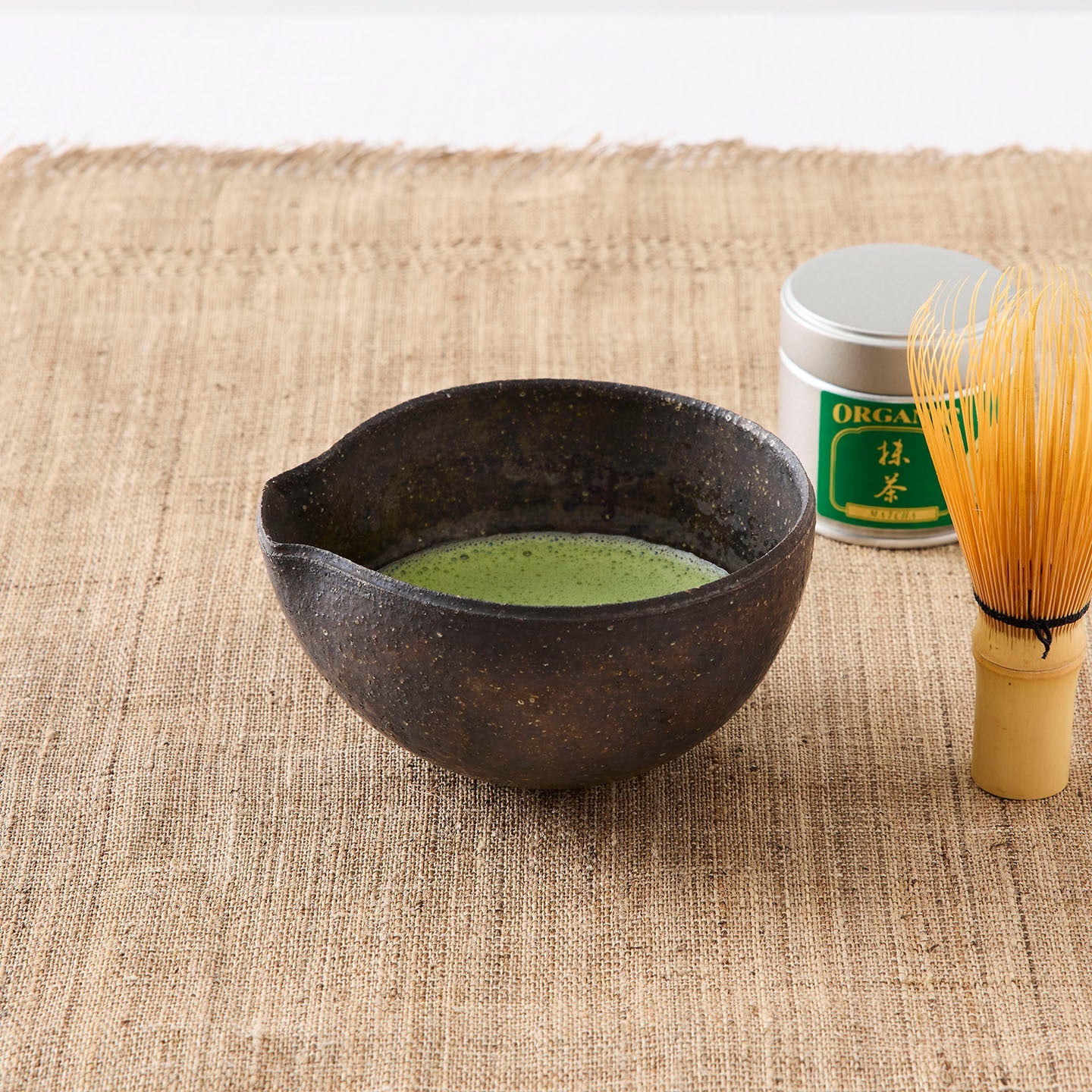 静寂を映し出す。遠藤岳さんの茶器 – 煎茶堂東京オンライン