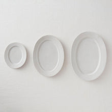 画像をギャラリービューアに読み込む, 児玉修治 オーバルプレート
